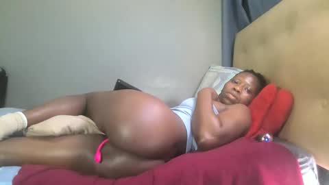 Snapshot of sweetslenderxx chatting on 12, 5, 2026 sweetslenderxx online show from 12, 5, 2026