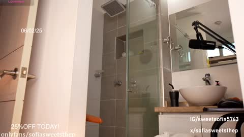 Snapshot of sweetsthep22 chatting on 6, 2, 2025 Sofia online show from 6, 2, 2025