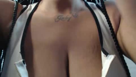 Snapshot of sweett_candy1 chatting on 28, 4, 2026 sweett_candy1 online show from 28, 4, 2026