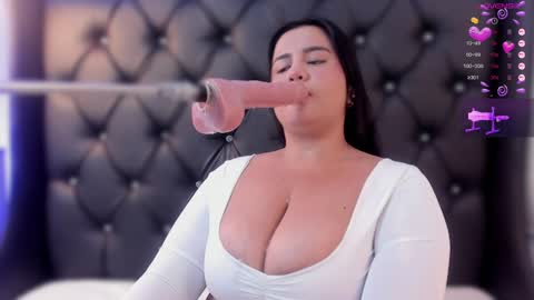    1430 - 22-00 online show from 12, 1, 2025