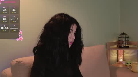 Snapshot of sweett_petite chatting on 27, 4, 2026 online show from 27, 4, 2026
