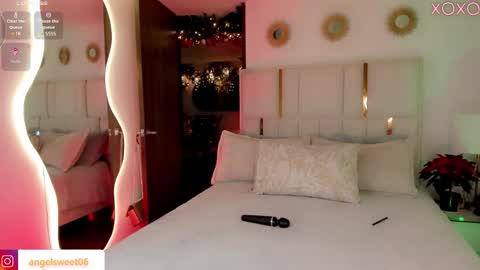 Snapshot of sweett_shinexx chatting on 17, 12, 2025 angel online show from 17, 12, 2025