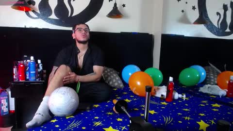 Snapshot of sweettguy_ chatting on 25, 3, 2026 Jei online show from 25, 3, 2026