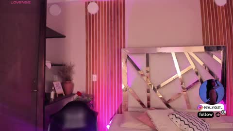 Snapshot of sweetviolet___ chatting on 7, 6, 2026 sweetviolet___ online show from 7, 6, 2026