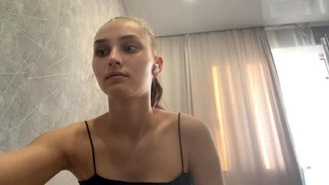 Snapshot of sweetvsexy chatting on 7, 5, 2026 sweetvsexy online show from 7, 5, 2026