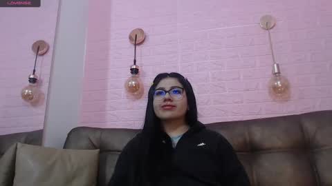 Snapshot of sweety_ashly chatting on 2, 3, 2025 Ashley 3 online show from 2, 3, 2025