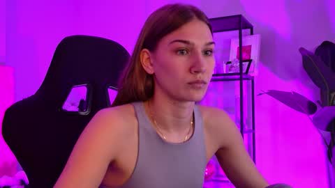 Snapshot of sweety_emilya chatting on 16, 3, 2026 Emily online show from 16, 3, 2026