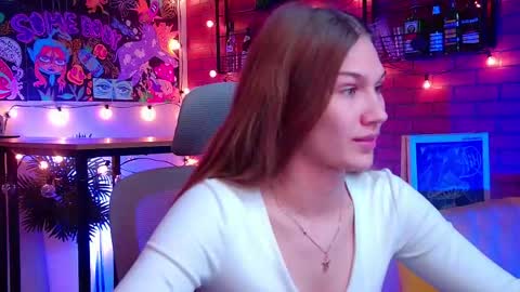 Snapshot of sweety_emilya chatting on 16, 4, 2026 Emily online show from 16, 4, 2026