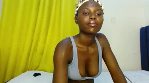 Snapshot of sweety_spixxy chatting on 19, 2, 2026 Dolly online show from 19, 2, 2026