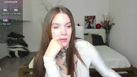 Snapshot of sweetyladiy chatting on 13, 10, 2025 Aiza online show from 13, 10, 2025