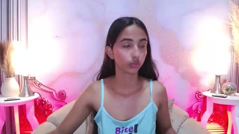 Snapshot of sweetylally chatting on 13, 9, 2025 LAURA online show from 13, 9, 2025