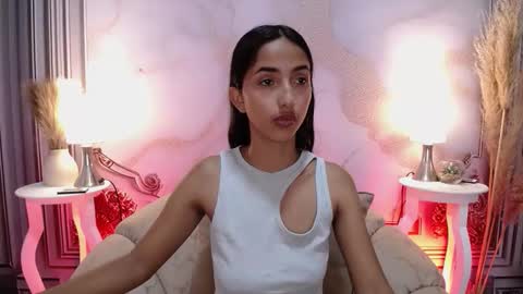 Snapshot of sweetylally chatting on 27, 9, 2025 LAURA online show from 27, 9, 2025