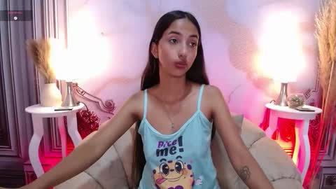 Snapshot of sweetylally chatting on 29, 9, 2025 LAURA online show from 29, 9, 2025
