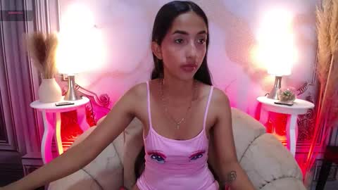 Snapshot of sweetylally chatting on 2, 10, 2025 LAURA online show from 2, 10, 2025