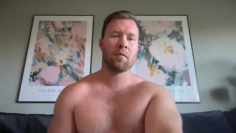 Snapshot of swekingxx chatting on 8, 6, 2026 swekingxx online show from 8, 6, 2026