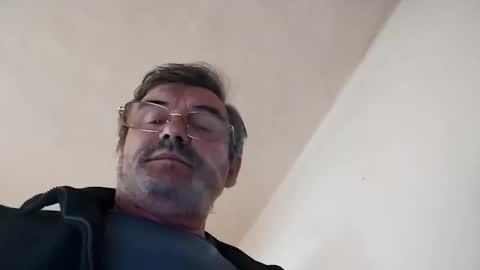 Snapshot of swergiu333 chatting on 26, 4, 2026 Raymond online show from 26, 4, 2026