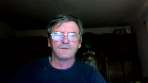 Snapshot of swergiu333 chatting on 6, 5, 2026 Raymond online show from 6, 5, 2026