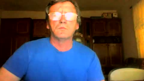 Snapshot of swergiu333 chatting on 28, 5, 2026 Raymond online show from 28, 5, 2026