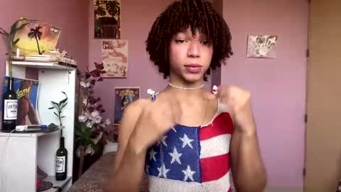 Snapshot of swettcabol chatting on 14, 2, 2025 swettcabol online show from 14, 2, 2025
