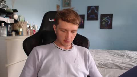 Snapshot of swettcreed chatting on 8, 5, 2026 swettcreed online show from 8, 5, 2026