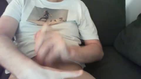 Snapshot of swim_696969 chatting on 10, 4, 2026 M online show from 10, 4, 2026