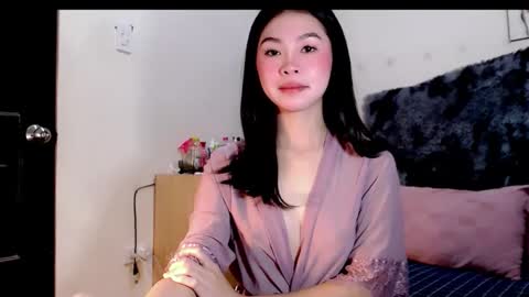 Snapshot of swt_asianholly chatting on 14, 1, 2026 Holly online show from 14, 1, 2026