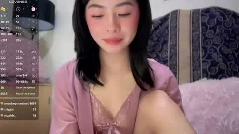 Snapshot of swt_asianholly chatting on 17, 3, 2026 Holly online show from 17, 3, 2026