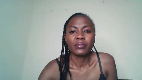 Snapshot of swtebony1 chatting on 27, 5, 2026 ALICIA online show from 27, 5, 2026