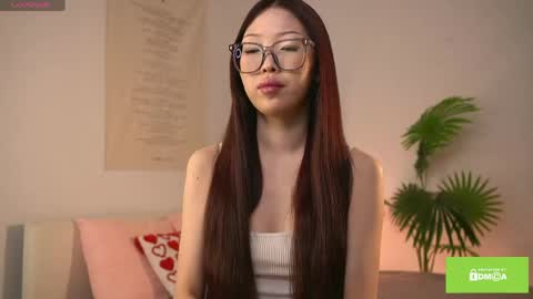 Snapshot of swtty_meivi chatting on 10, 5, 2026 MEI online show from 10, 5, 2026