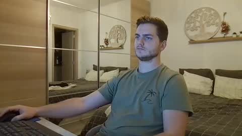 syl092 online show from 8, 1, 2026