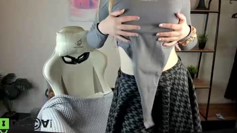 Sylvia online show from 15, 10, 2025