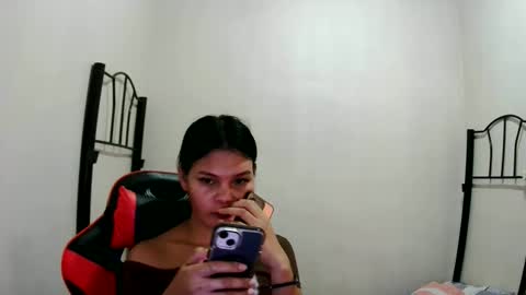sylviafoxxx online show from 19, 5, 2026