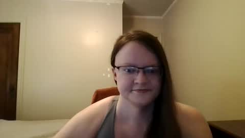 Snapshot of sylviexxxfun chatting on 25, 6, 2026 sylviexxxfun online show from 25, 6, 2026