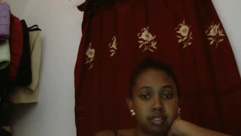 Snapshot of syndiedesiles chatting on 6, 11, 2025 syndiedesiles online show from 6, 11, 2025