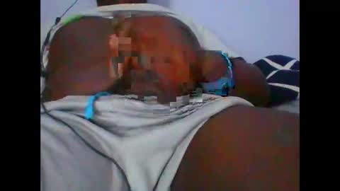 Snapshot of synjant chatting on 4, 5, 2026 Honeyswit online show from 4, 5, 2026