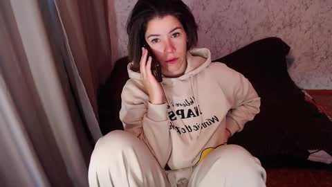 Snapshot of syrendixon chatting on 6, 10, 2025 SyrenDixon online show from 6, 10, 2025