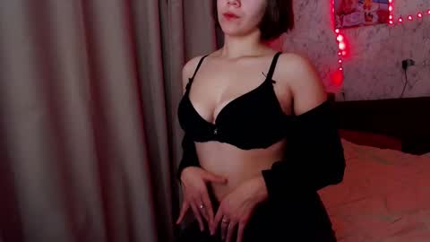 Snapshot of syrendixon chatting on 11, 11, 2025 SyrenDixon online show from 11, 11, 2025