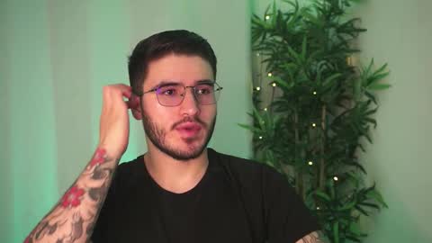 t0ny_wylie online show from 28, 3, 2026