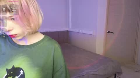 Snapshot of t1nker_bell chatting on 31, 5, 2026 Alice online show from 31, 5, 2026