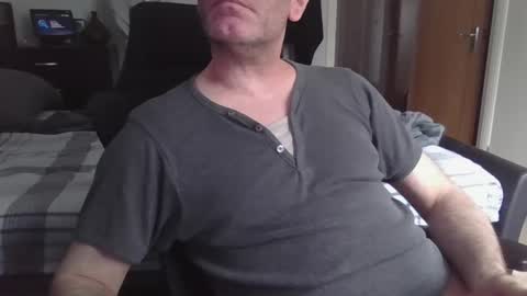 Snapshot of t3obrumuk chatting on 7, 6, 2026 Theo Brum online show from 7, 6, 2026