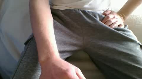 Snapshot of t8xxx3 chatting on 12, 3, 2025 t8xxx3 online show from 12, 3, 2025