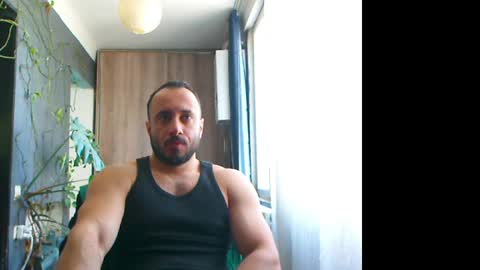 Snapshot of t_huracane chatting on 1, 4, 2026 Huracane online show from 1, 4, 2026