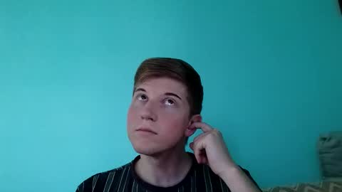 Snapshot of tacony123456 chatting on 17, 12, 2025 collegetwinkboi online show from 17, 12, 2025