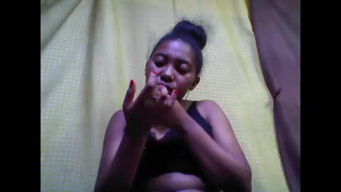 Snapshot of tahiriniah chatting on 7, 10, 2025 tahiriniah online show from 7, 10, 2025