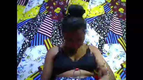 Snapshot of tahiriniah chatting on 25, 10, 2025 tahiriniah online show from 25, 10, 2025