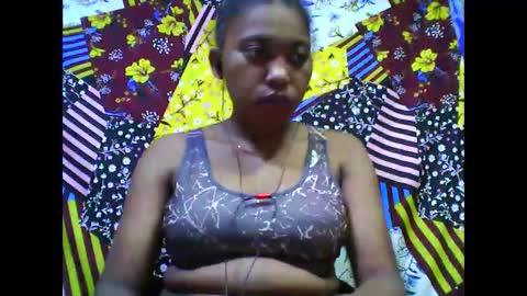 Snapshot of tahiriniah chatting on 22, 11, 2025 tahiriniah online show from 22, 11, 2025