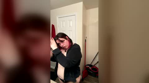 Snapshot of tahoetrash chatting on 25, 2, 2026 tahoetrash online show from 25, 2, 2026