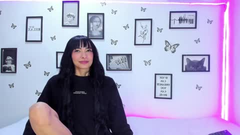 Snapshot of tainy_n_harley chatting on 1, 2, 2025 Liam and Juli online show from 1, 2, 2025