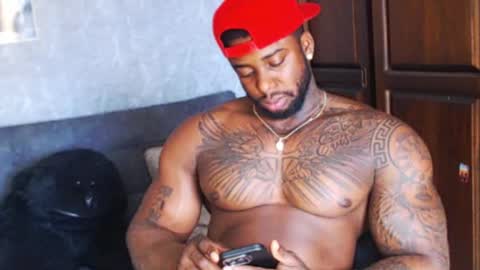 Snapshot of tairontucke chatting on 18, 12, 2024 Tairon Tucke online show from 18, 12, 2024