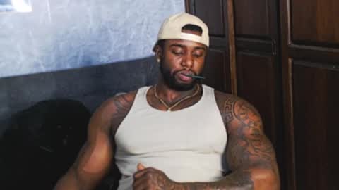 Snapshot of tairontucke chatting on 20, 12, 2024 Tairon Tucke online show from 20, 12, 2024